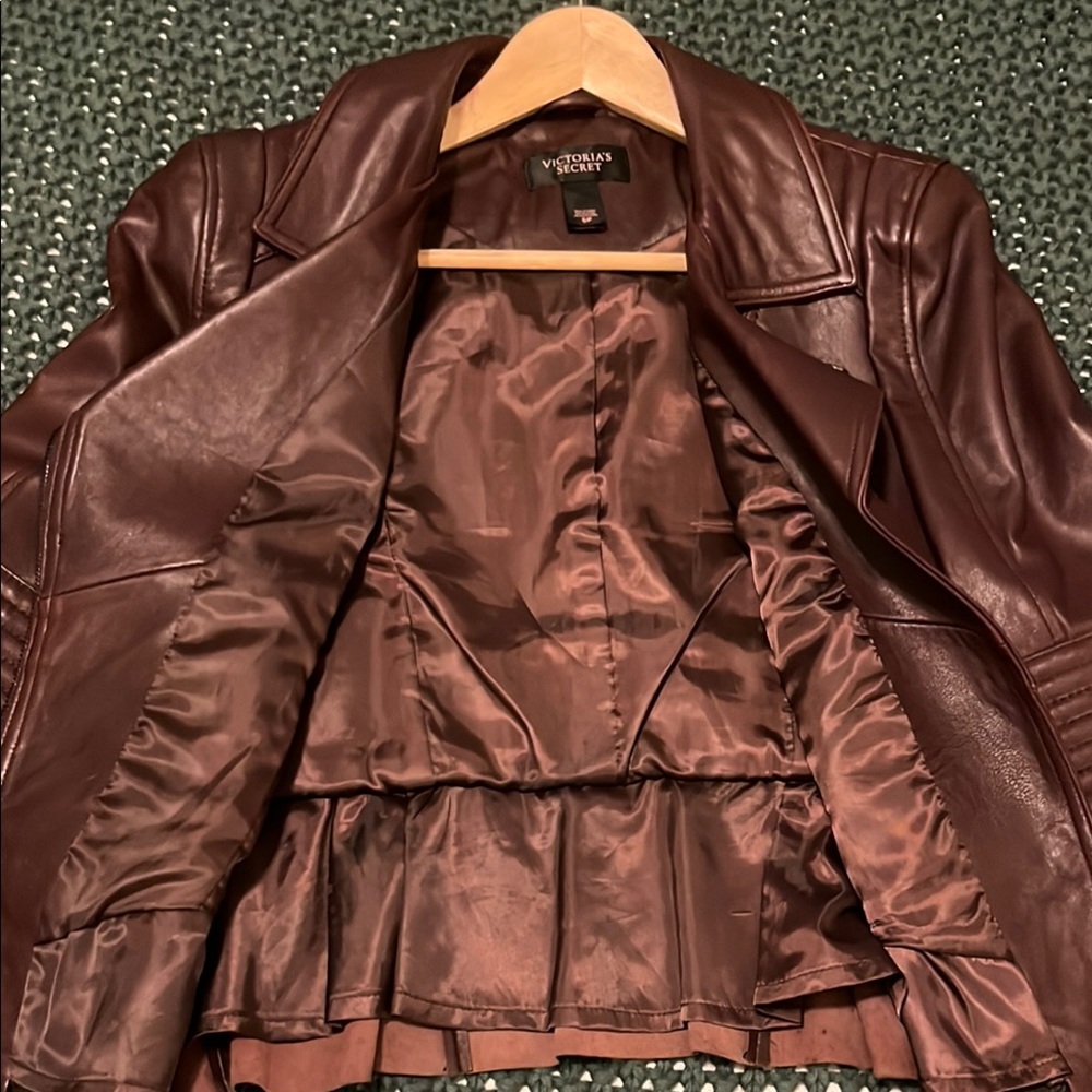 Rare Vintage Y2K Victoria's Secret Burgundy Leather Jacket - Picture 3 of 6